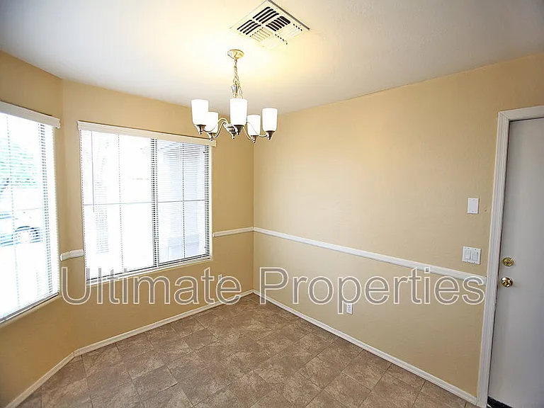 5947 S 249th Dr — Photo 6