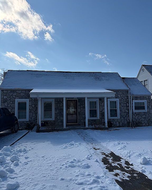 1st image of 3819 Kanawha Ave SE