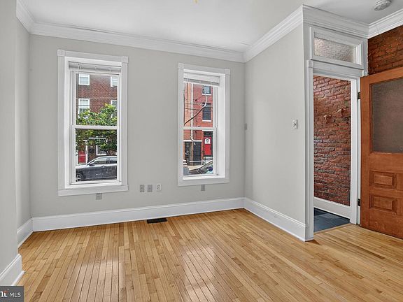 5th image of 1321 E Susquehanna Ave