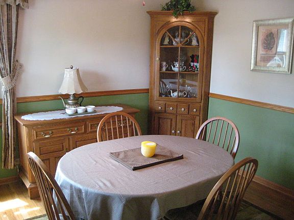 5th image of 15502 Lamon Ave