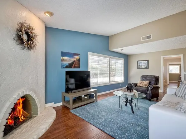 1973 Golden Circle Dr, Escondido, CA 92026