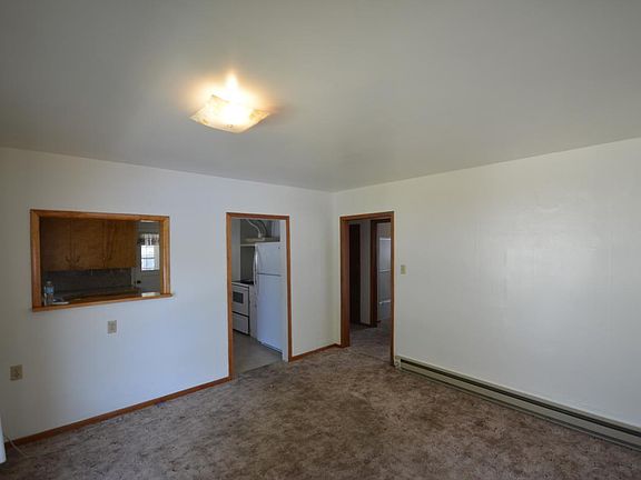 3rd image of 117 E 8th St