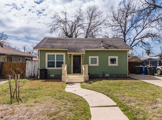 930 W Ridgewood Ct, San Antonio, TX 78201
