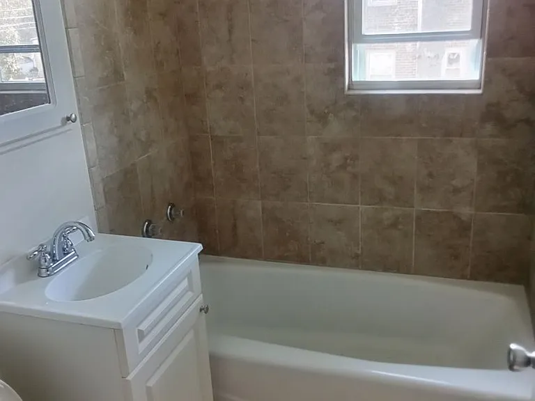 1130 Haverford Rd — Photo 1