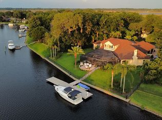 1026 Shipwatch Dr E, Jacksonville, FL 32225