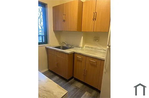 1563 Metropolitan Ave #4A Photo 1