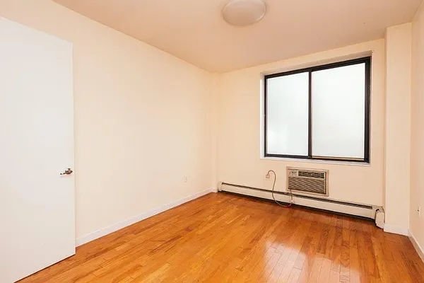 Rented by Nooklyn NYC LLC | media 80