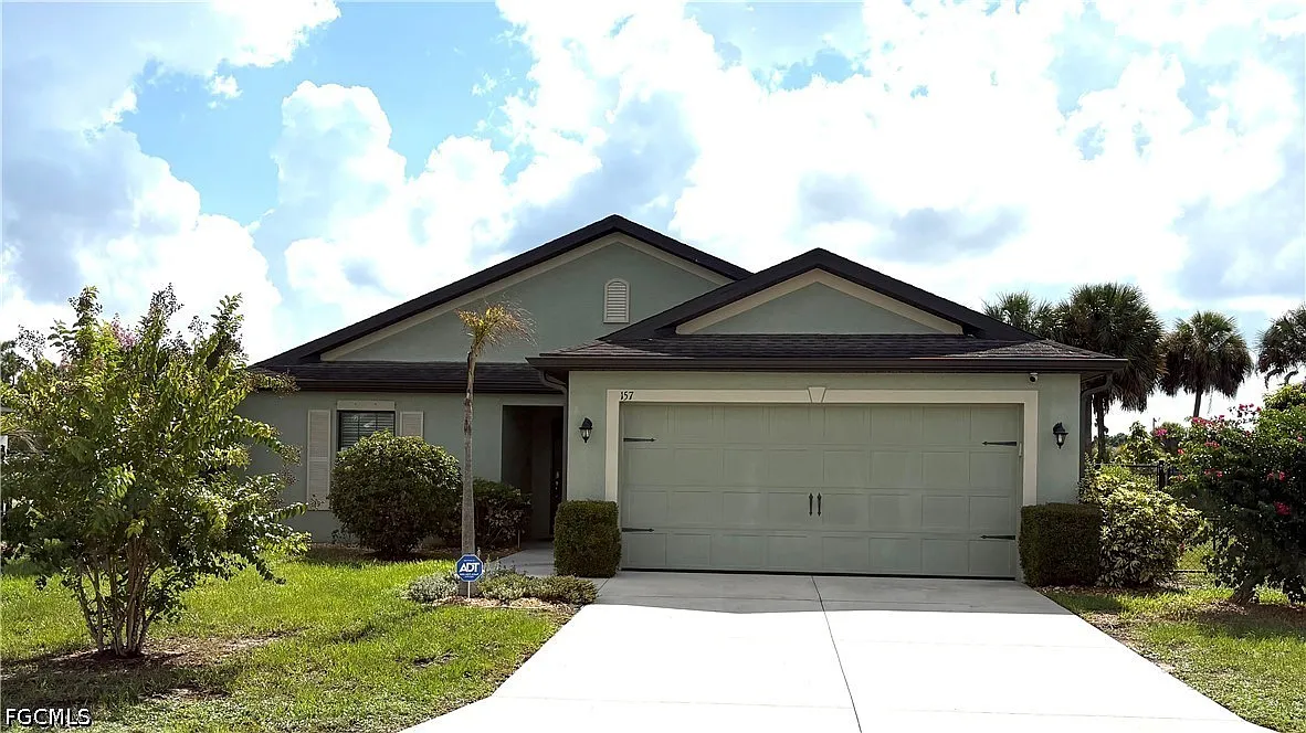 3 bed, 2.0 bath, 1540 sqft, $2,000 — Photo 1
