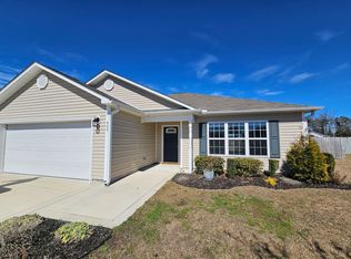 405 Midnight Dr, Richlands, NC 28574