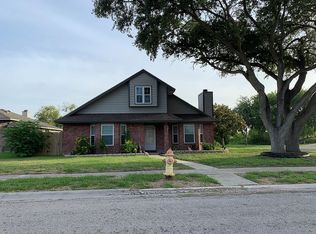 2201 Alazan Dr, Corpus Christi, TX 78418