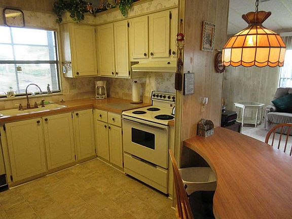 2nd image of 7595 SE Independence Avenue #1