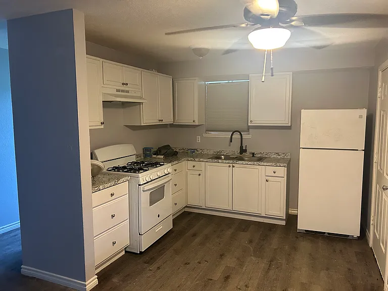 107 Cypress St — Photo 7