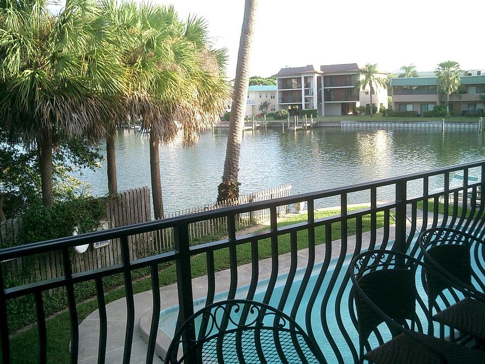 1st image of 11910 Lagoon Ln #202