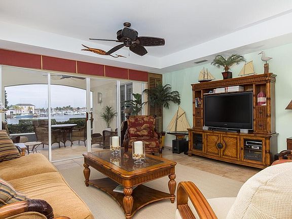 5th image of 5220 W Harbor Village Dr APT 101