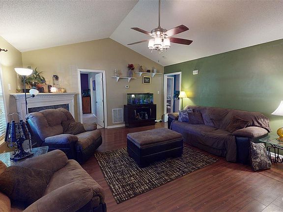 5th image of 182 Conner Dr