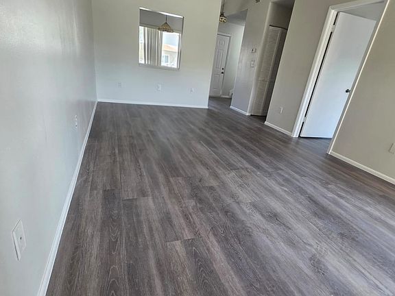 4th image of 5146 La Mancha Ct