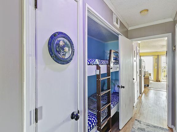 4th image of 1300 Ocean Blvd #312