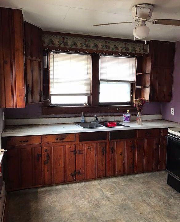 2nd image of 805 N Beverly Ave #805R