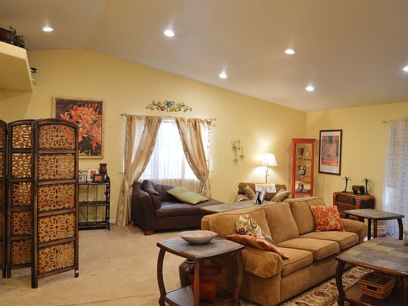 5th image of 6515 Elmwood Dr