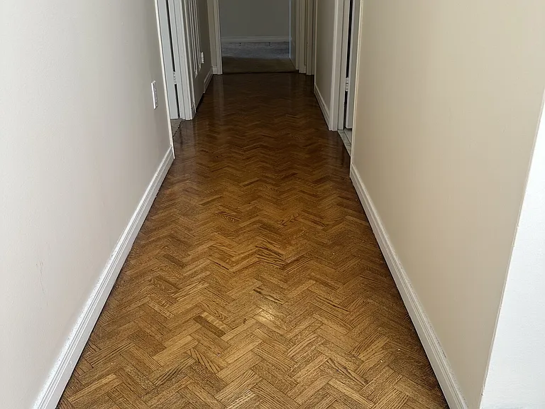18 Lower Village Gate #Penthouse 4 — Photo 9