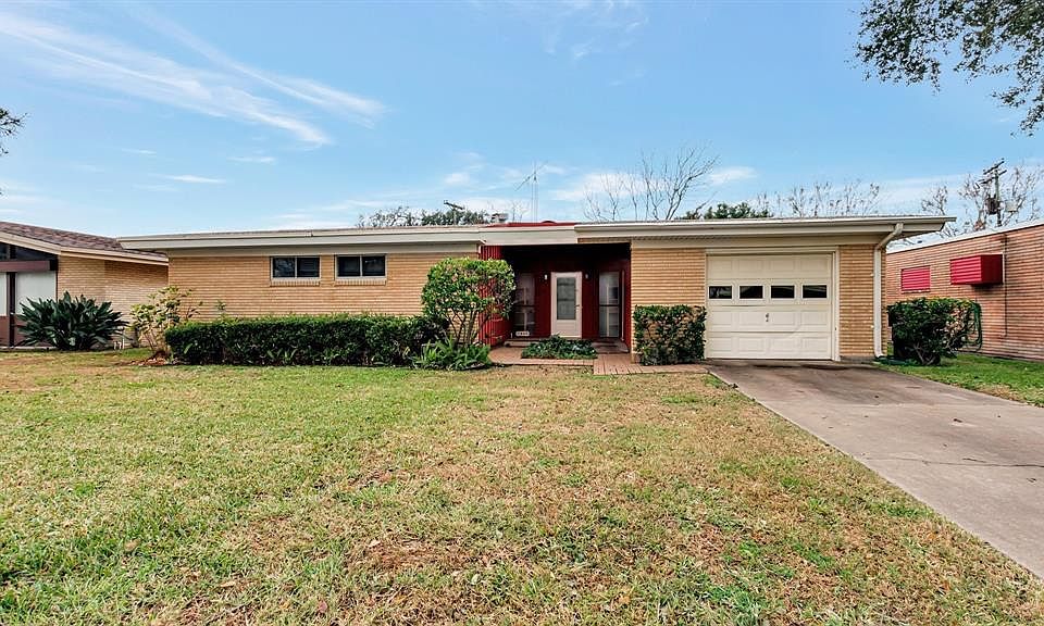 1st image of 1309 Marine Dr