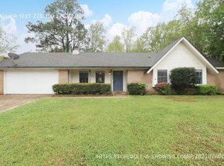 647 Ridge Dr, Biloxi, MS 39532