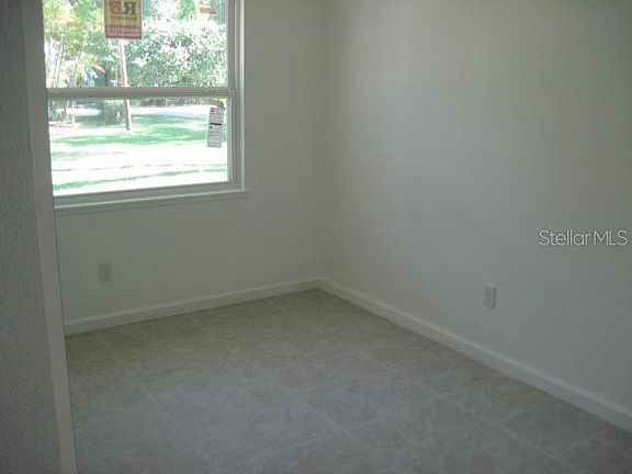 5th image of 2775 N Thorpe Ave