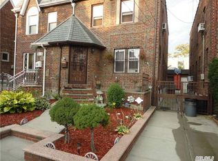 8941 208th St, Queens Village, NY