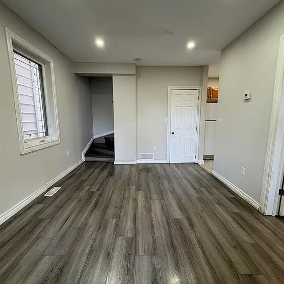 830 Parent Ave — Photo 2