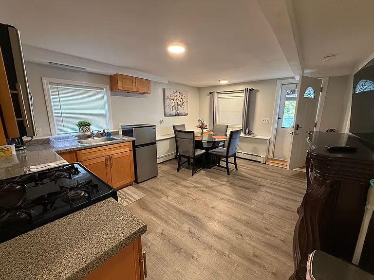 300 Mountain Ave #1 — Photo 3