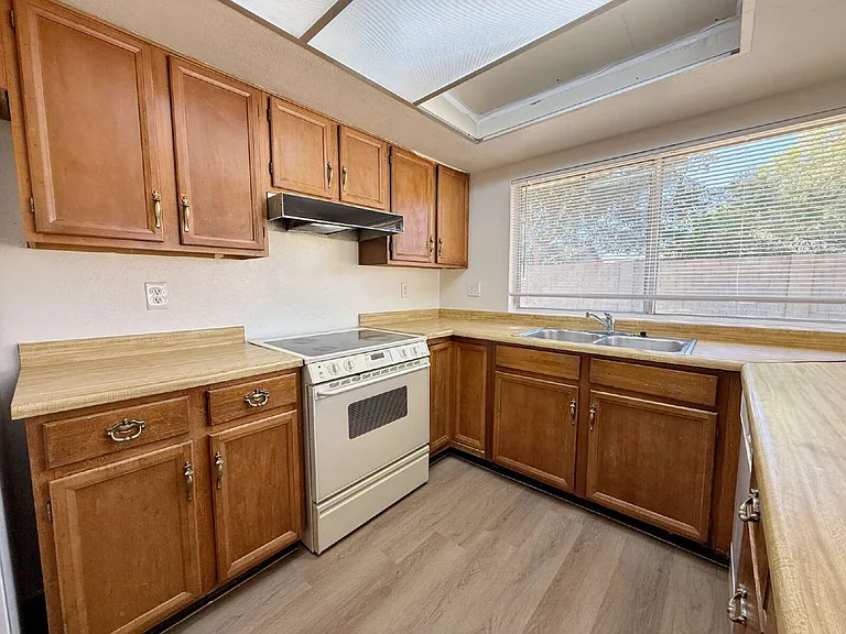 4138 W Campo Bello Dr — Photo 8