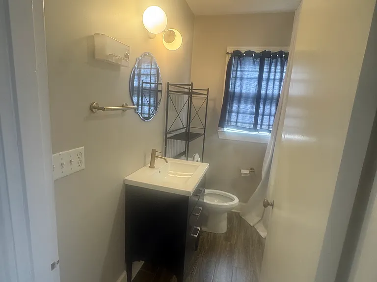 203 Stewart St #A — Photo 8