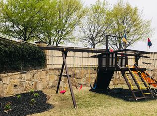 901 Thornapple Dr, McKinney, TX 75071