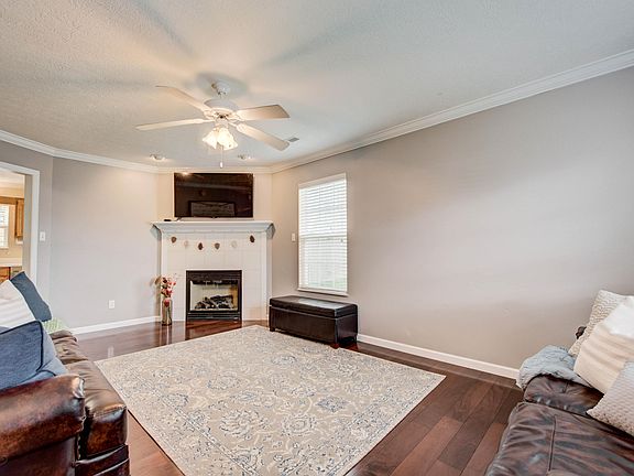 4th image of 5631 Still Meadow Ln