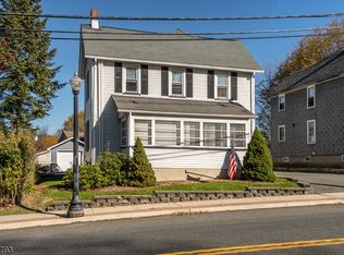 25 Ledgewood Ave, Netcong, NJ 07857