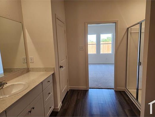 4th image of 8201 Hawkview Dr