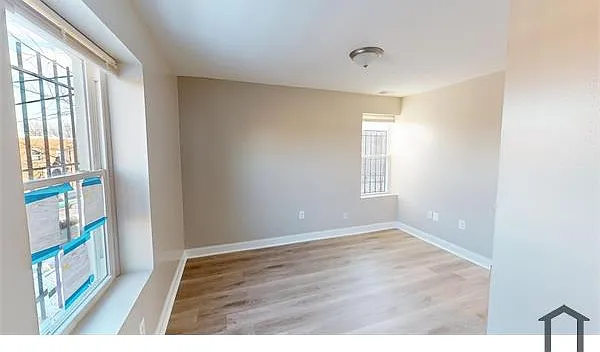 3 bed, $2,549 — Photo 3
