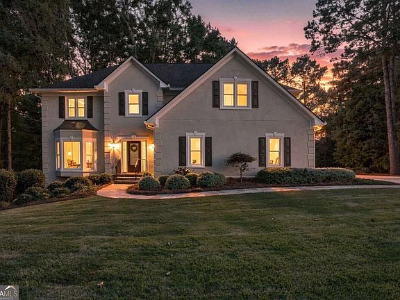 2nd image of 515 Crossgate Trl