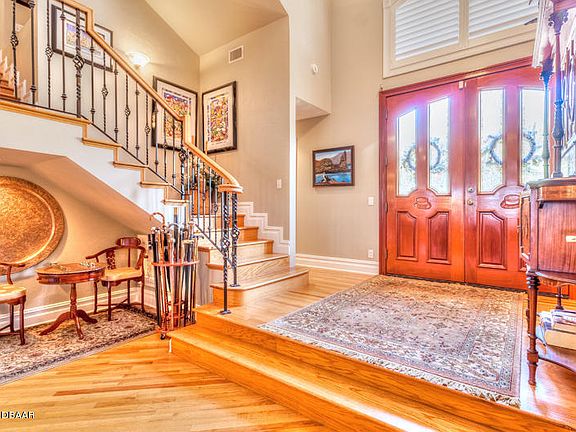2nd image of 83 N Saint Andrews Dr