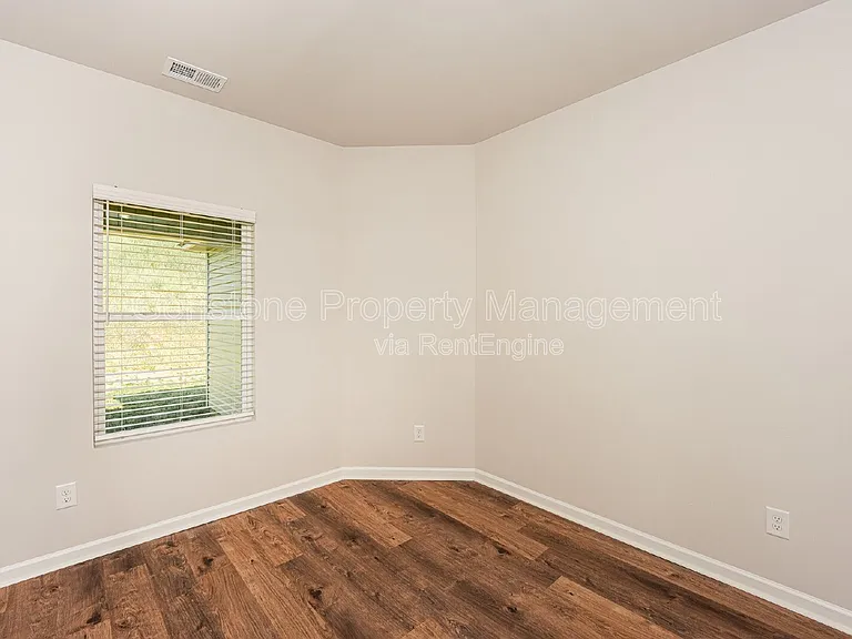 54 Trophy Loop — Photo 9