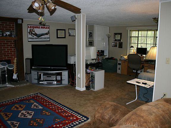 Basement Den re-carpeted and painted Sep 2011