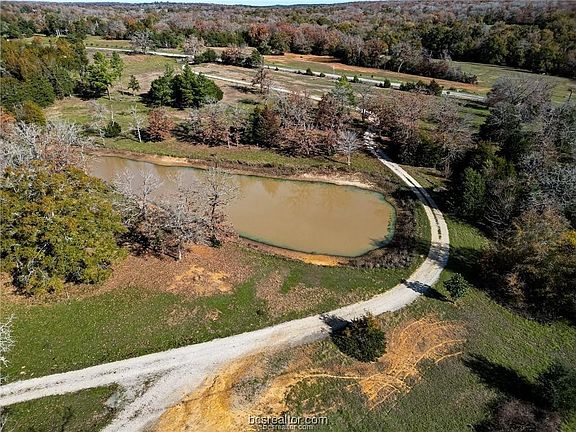 2nd image of 4952 County Road 428