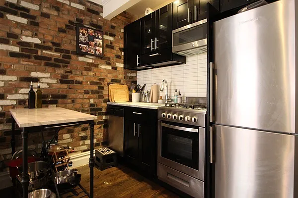 Rented by Voro New York | media 41