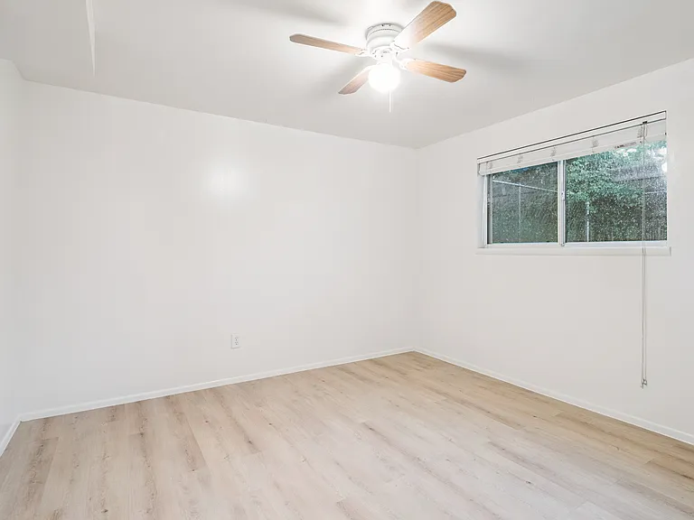 6017 W Jefferson Pl — Photo 8