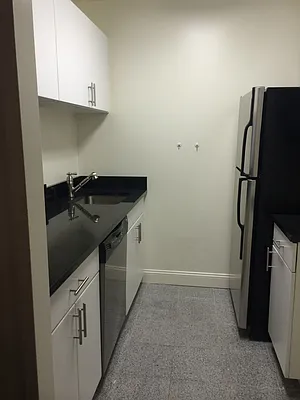 Rented by 280 Park Avenue South Realty | media 10