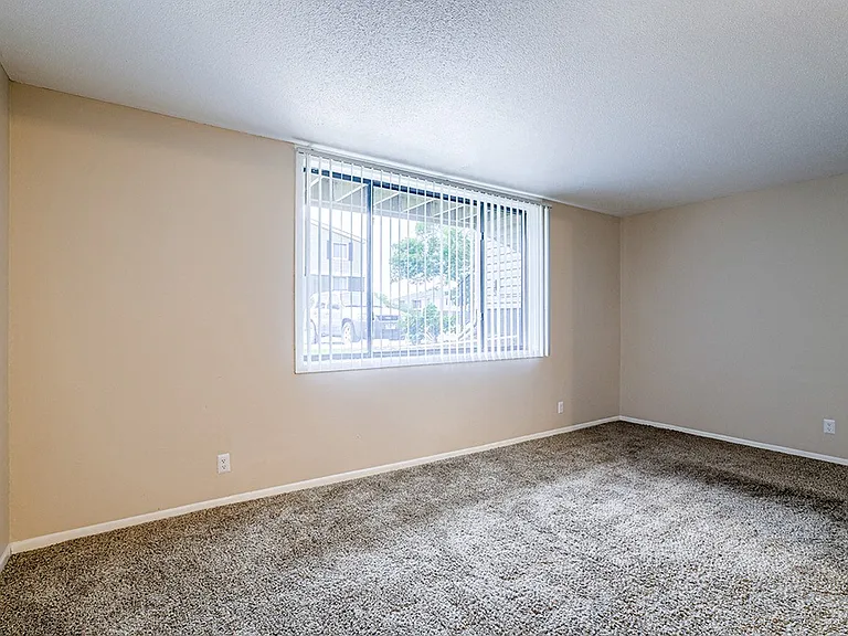 One Bedroom A (Renovated) - 1 Bed / 1 Bath - 720 Sq.Ft.