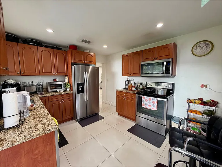 2780 SW 90th Ave #0 — Photo 3