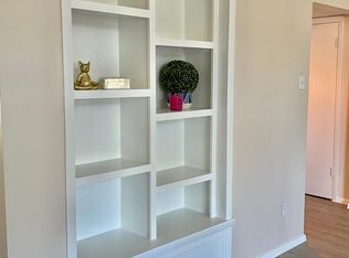 1336 Winding Brook Ln APT 202, Dallas, TX 75208