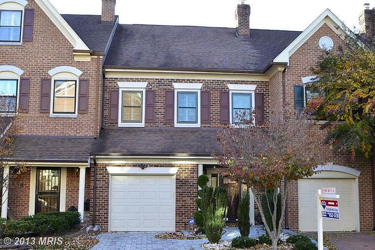 1st image of 6279 Chaucer View Cir
