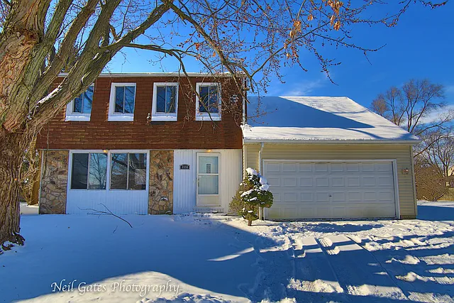 3356 Stonehurst Ct photo 1